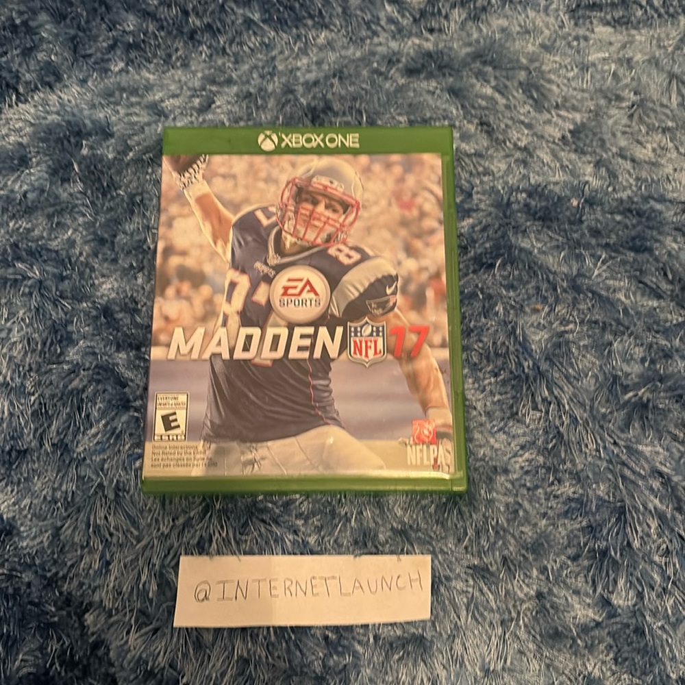 Madden NFL 2017 (Used) Xbox One